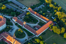 Château Sünching à Sünching dans le département Bavière, Allemagne d'en haut