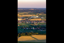 Vue aérienne de Geiselhöring dans le département Bavière, Allemagne
