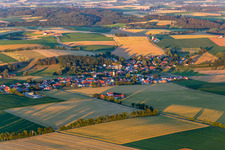 Vue aérienne de Quartier Sallach in Geiselhöring dans le département Bavière, Allemagne