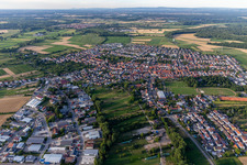 Quartier Liedolsheim in Dettenheim dans le département Bade-Wurtemberg, Allemagne vue d'en haut
