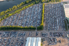 Photographie aérienne de Centre logistique mondial Mercedes-Benz sur l'île de Grün à Germersheim dans le département Rhénanie-Palatinat, Allemagne