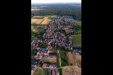 Westheim dans le département Rhénanie-Palatinat, Allemagne depuis l'avion