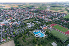 Vue aérienne de Association commune Offenbach an der Queich à le quartier Offenbach in Offenbach an der Queich dans le département Rhénanie-Palatinat, Allemagne