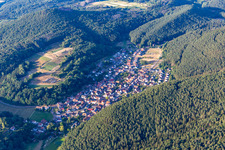 Vue aérienne de Vorderweidenthal dans le département Rhénanie-Palatinat, Allemagne