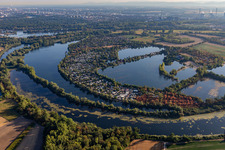 Vue aérienne de Zone de loisirs Bleu Adriatique à Altrip dans le département Rhénanie-Palatinat, Allemagne