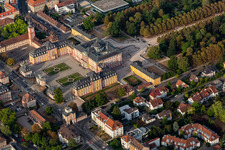Vue oblique de Jardin du palais et palais Bruchsal à Bruchsal dans le département Bade-Wurtemberg, Allemagne