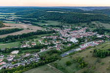 Vue aérienne de Poissons dans le département Haute Marne, France