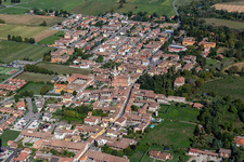 Vue aérienne de Quartier Ripalta Nuova in Ripalta Cremasca dans le département Cremona, Italie