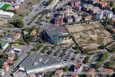 Vue aérienne de Multiplex Porta Nova à Crema dans le département Cremona, Italie