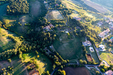 Château de Torricella à Scandiano dans le département Reggio Emilia, Italie d'en haut
