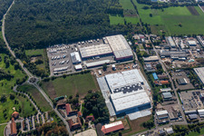 Vue aérienne de Agrandissement de l'entrepôt central de Hornbach à le quartier Dreihof in Essingen dans le département Rhénanie-Palatinat, Allemagne