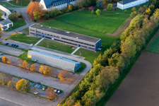Vue aérienne de Centre électronique de la Bundeswehr dans la caserne Mackensen à Bad Bergzabern dans le département Rhénanie-Palatinat, Allemagne
