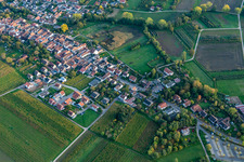 Vue aérienne de Maison de vins Fabio à Göcklingen dans le département Rhénanie-Palatinat, Allemagne