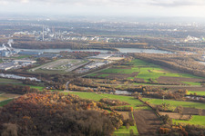 Vue aérienne de Zone d'expansion prévue de Daimler-Trucks AG à Wörth am Rhein dans le département Rhénanie-Palatinat, Allemagne