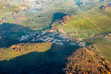 Vue aérienne de Clinique du Palatinat Landeck depuis l'ouest à Klingenmünster dans le département Rhénanie-Palatinat, Allemagne