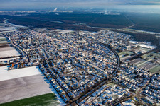 Vue aérienne de Ville centrale en hiver avec de la neige à Kandel dans le département Rhénanie-Palatinat, Allemagne