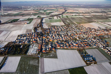 Photographie aérienne de Du sud-ouest en hiver quand il y a de la neige à le quartier Schaidt in Wörth am Rhein dans le département Rhénanie-Palatinat, Allemagne