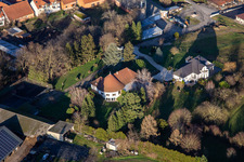 Vue aérienne de Rue de Hostenberg à Niederlauterbach dans le département Bas Rhin, France