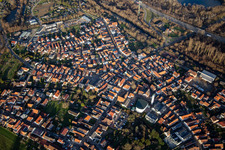 Vue aérienne de Luitpoldstrasse Ottstr à Wörth am Rhein dans le département Rhénanie-Palatinat, Allemagne