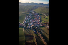 Vue aérienne de De l'est à le quartier Wollmesheim in Landau in der Pfalz dans le département Rhénanie-Palatinat, Allemagne