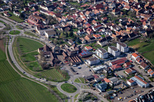 Vue aérienne de Nouveaux immeubles d'habitation sur Sylvanerstr à le quartier Schweigen in Schweigen-Rechtenbach dans le département Rhénanie-Palatinat, Allemagne