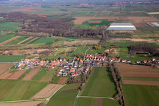 Vue aérienne de Du sud à Hergersweiler dans le département Rhénanie-Palatinat, Allemagne