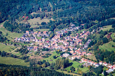 Vue aérienne de Bobenthal dans le département Rhénanie-Palatinat, Allemagne