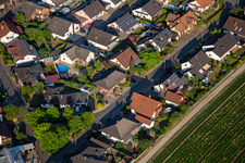 Anneau Sud depuis l'ouest à Kuhardt dans le département Rhénanie-Palatinat, Allemagne du point de vue du drone