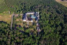 Monastère de Huysburg à le quartier Röderhof in Huy dans le département Saxe-Anhalt, Allemagne d'en haut
