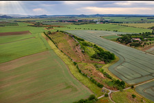 Vue oblique de Pierres centrales du Mur du Diable à le quartier Weddersleben in Thale dans le département Saxe-Anhalt, Allemagne
