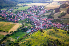Vue aérienne de De l'est à le quartier Benzingerode in Wernigerode dans le département Saxe-Anhalt, Allemagne