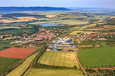 Vue aérienne de Vue du nord-est avec WM Agrar-Agriculture à Wallhausen dans le département Saxe-Anhalt, Allemagne