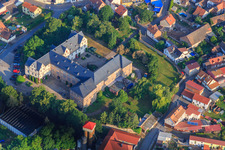 Vue aérienne de Château Wallhausen à Wallhausen dans le département Saxe-Anhalt, Allemagne