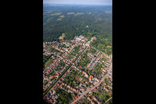 Avenue du château à Ballenstedt dans le département Saxe-Anhalt, Allemagne d'en haut