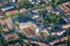 Vue aérienne de Hôpital de la Fondation Diakonissen Speyer dans le parc Diakonissen à Speyer dans le département Rhénanie-Palatinat, Allemagne