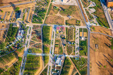 Vue aérienne de Hectares de nectar dans le parc Spinelli de l'Exposition fédérale de jardinage Mannheim BUGA 2023 à le quartier Käfertal in Mannheim dans le département Bade-Wurtemberg, Allemagne