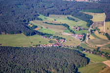 Vue aérienne de De l'est à le quartier Güttersbach in Mossautal dans le département Hesse, Allemagne