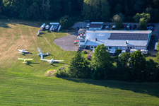 Vue aérienne de Aéroport Vielbrunn à le quartier Vielbrunn in Michelstadt dans le département Hesse, Allemagne