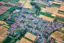 Vue aérienne de Du nord-est à Knittelsheim dans le département Rhénanie-Palatinat, Allemagne