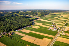 Vue aérienne de Gare d'Osluševci à Ormož dans le département Slovénie, Slovénie