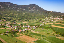 Vue aérienne de Sempas à Nova Gorica dans le département Slovénie, Slovénie