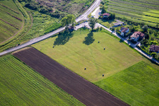 Vue aérienne de Parapente Atterrissage Lijak / Društvo jadralnih padalcev Polet Nova Gorica à Nova Gorica dans le département Slovénie, Slovénie