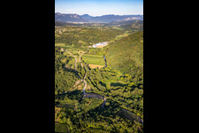 Vue aérienne de Vallée de Vipava vue de l'ouest à Ajdovščina dans le département Slovénie, Slovénie