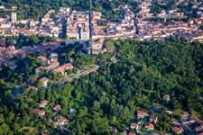 Vue aérienne de Château de Gorizia et Via Roma à Nova Gorica dans le département Slovénie, Slovénie