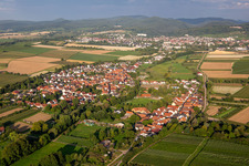 Vue aérienne de Du nord-est à le quartier Drusweiler in Kapellen-Drusweiler dans le département Rhénanie-Palatinat, Allemagne
