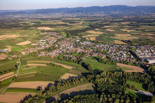 Vue aérienne de De l'ouest à le quartier Ulm in Lichtenau dans le département Bade-Wurtemberg, Allemagne
