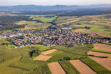 Vue aérienne de Du nord à le quartier Rheinbischofsheim in Rheinau dans le département Bade-Wurtemberg, Allemagne