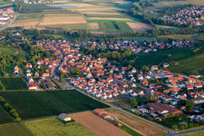 Vue aérienne de Scharrachbergheim-Irmstett dans le département Bas Rhin, France