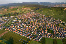 Vue aérienne de Marlenheim dans le département Bas Rhin, France