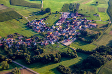 Vue aérienne de Walbourg dans le département Bas Rhin, France